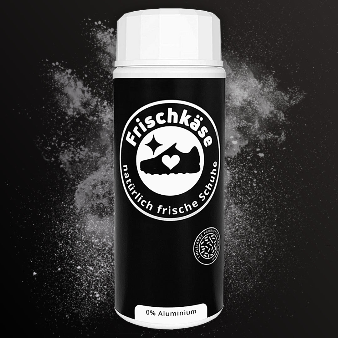 Frischkäse Schuhdeo Black Edition, probiotisches Schuhdeo Pulver für natürliche Schuh-Hygiene und geruchsneutralen Schuhe.